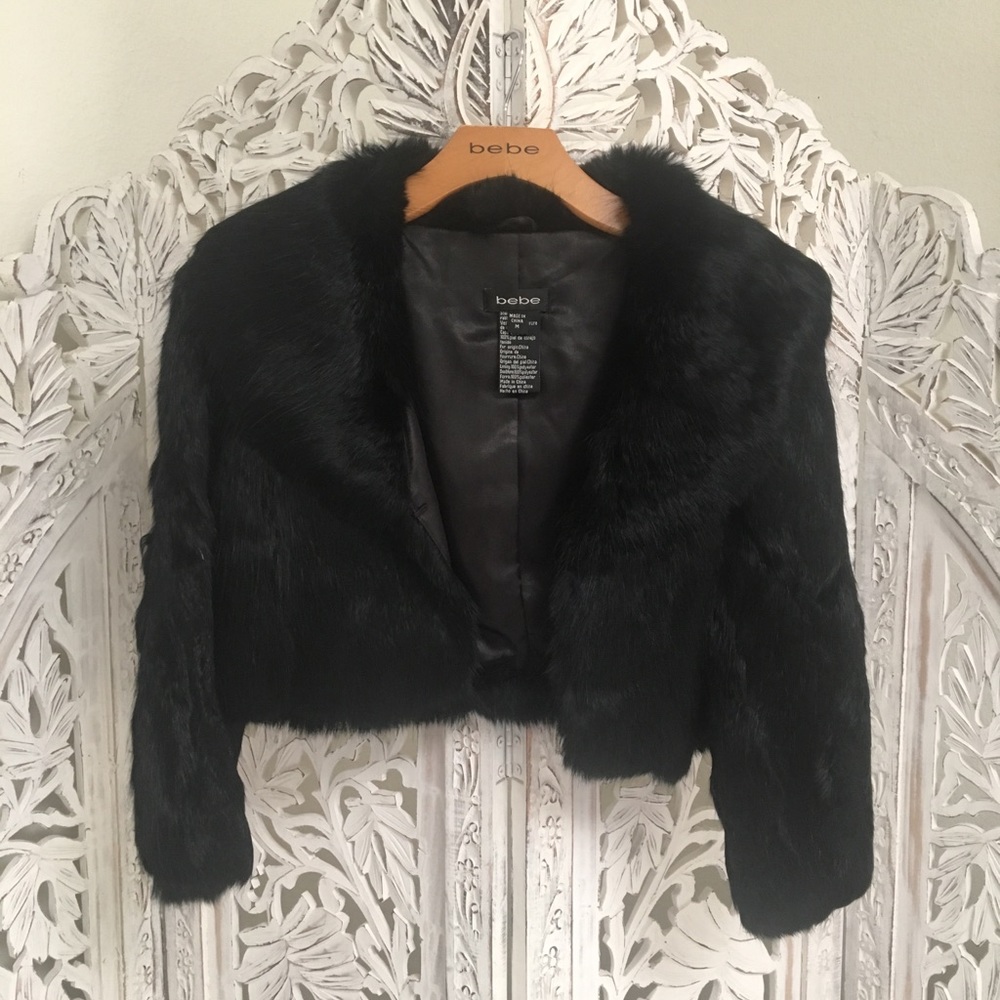 ✨Gorgeous Rabbit Fur Bebe crop coat✨